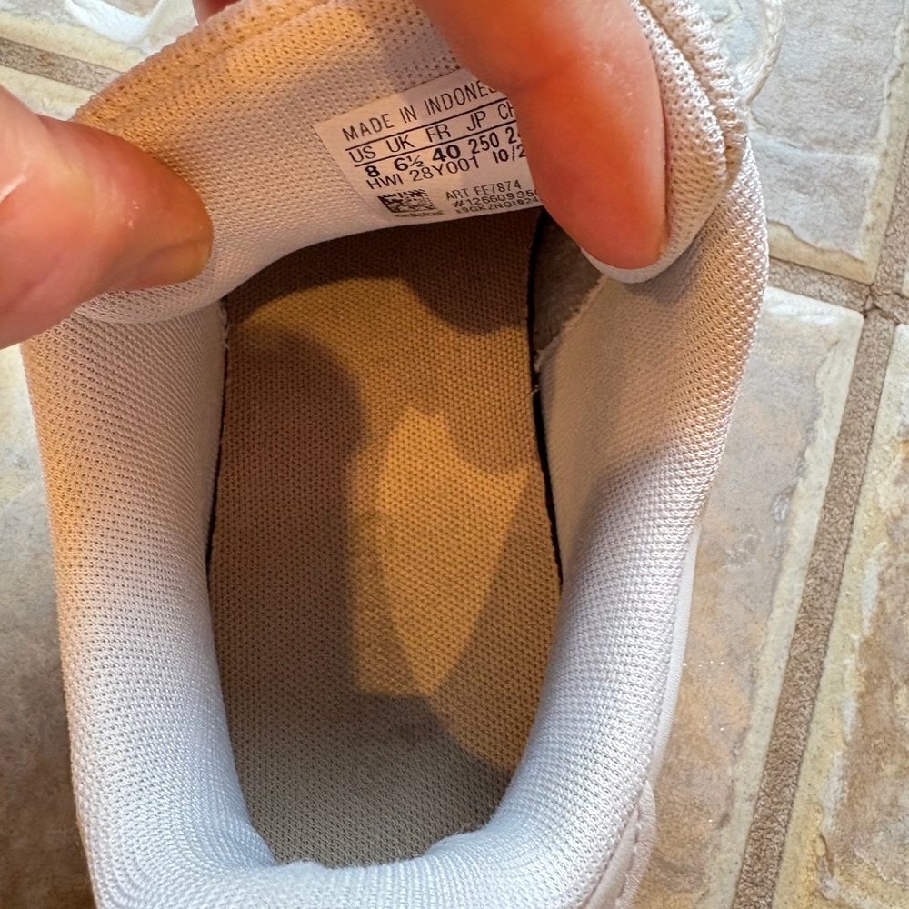 Adidas Classic White Leather Sneakers - Picture 13 of 14